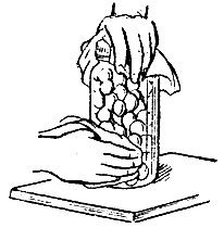 6. Тщательное затягивание жестяной крышки на банках из-под мясных консервов после стерилизации